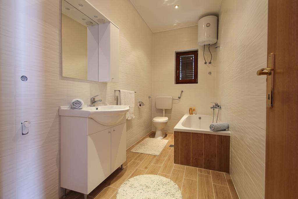 Apartments&Room Babic Kaštela المظهر الخارجي الصورة