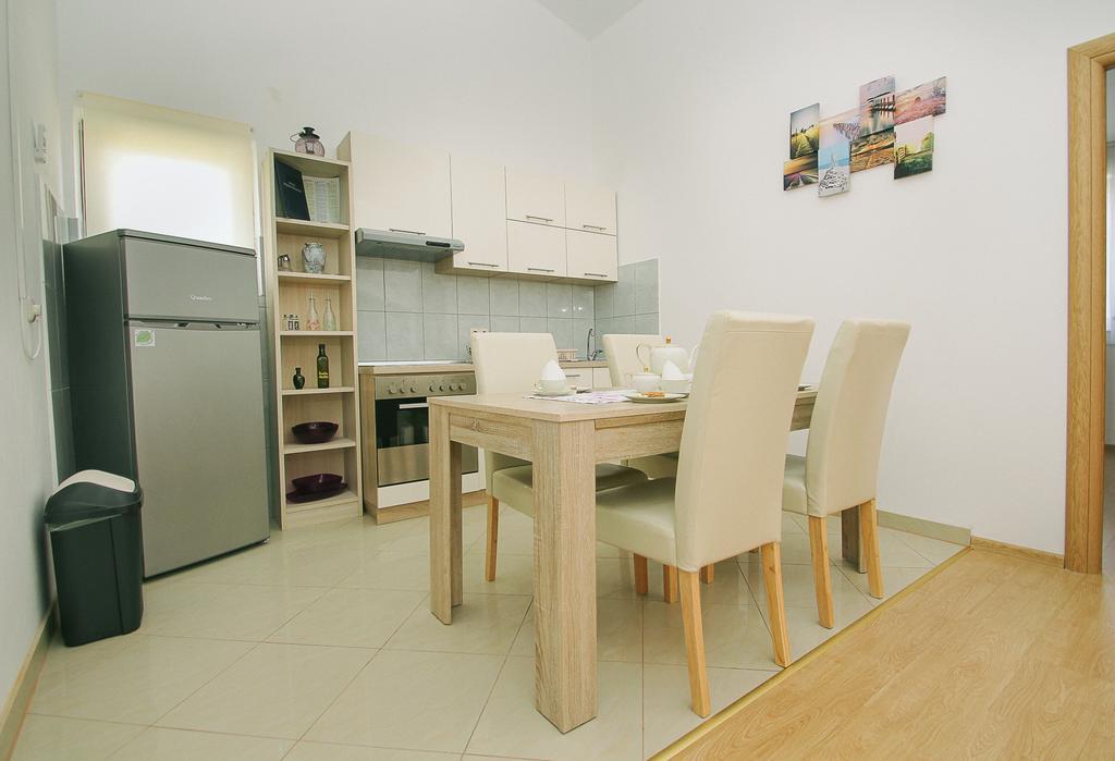 Apartments&Room Babic Kaštela المظهر الخارجي الصورة